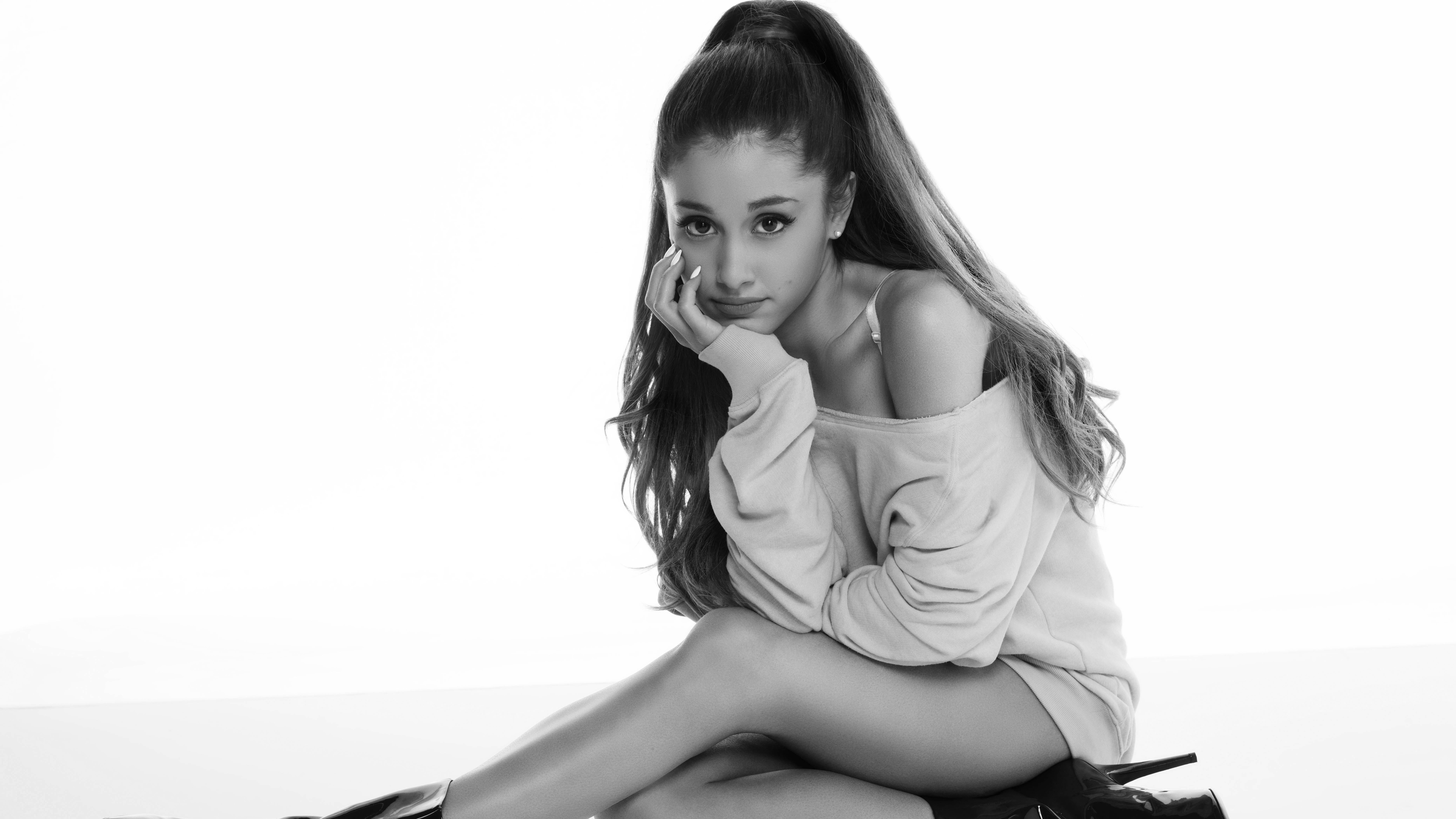 Ariana grande metronome photo