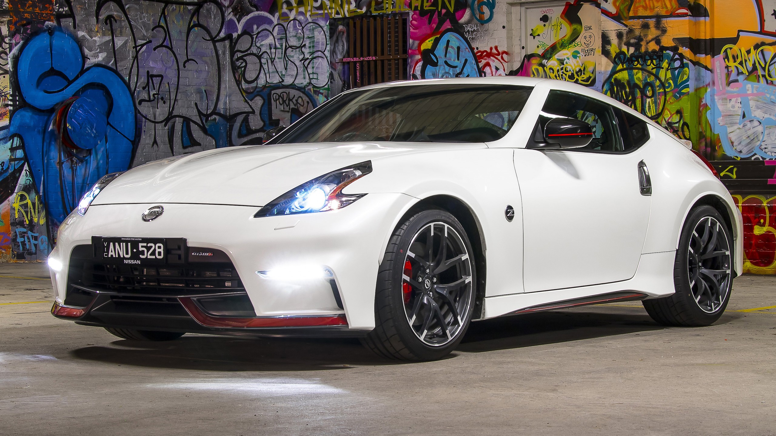 Nissan 370z White