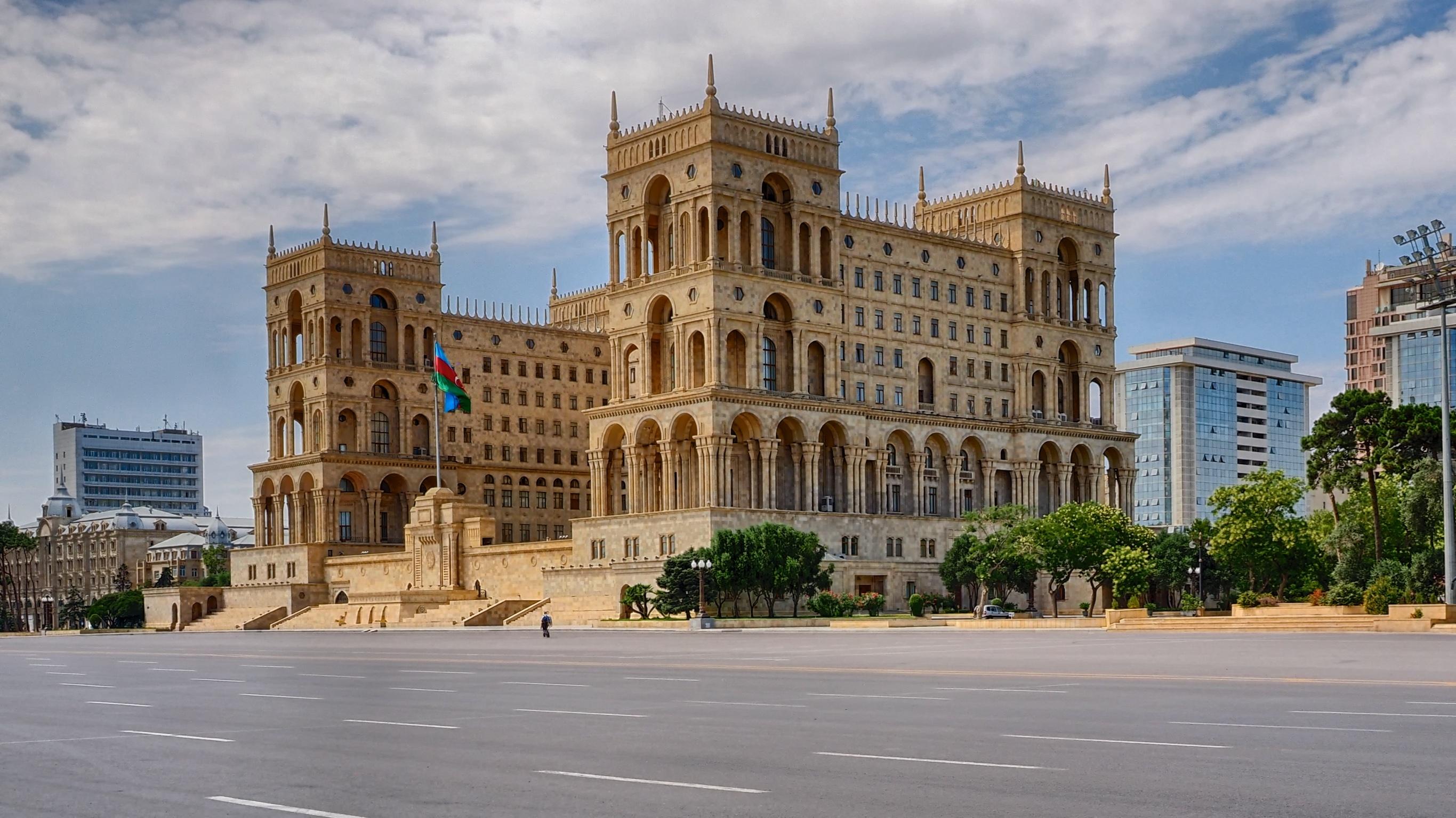 в азербайджане