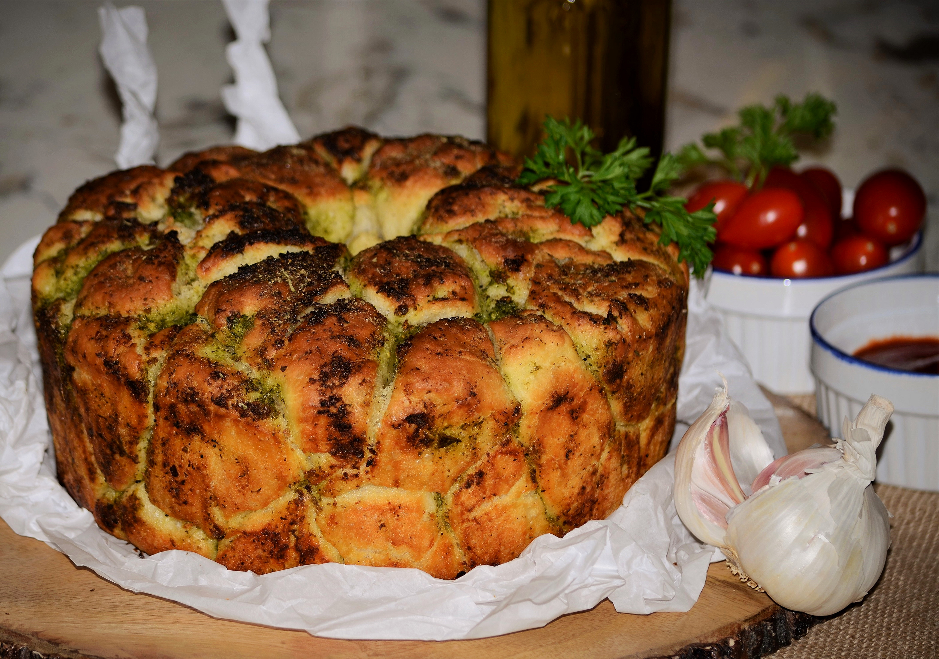 Хлеб в духовке рецепты простые и вкусные с чесноком