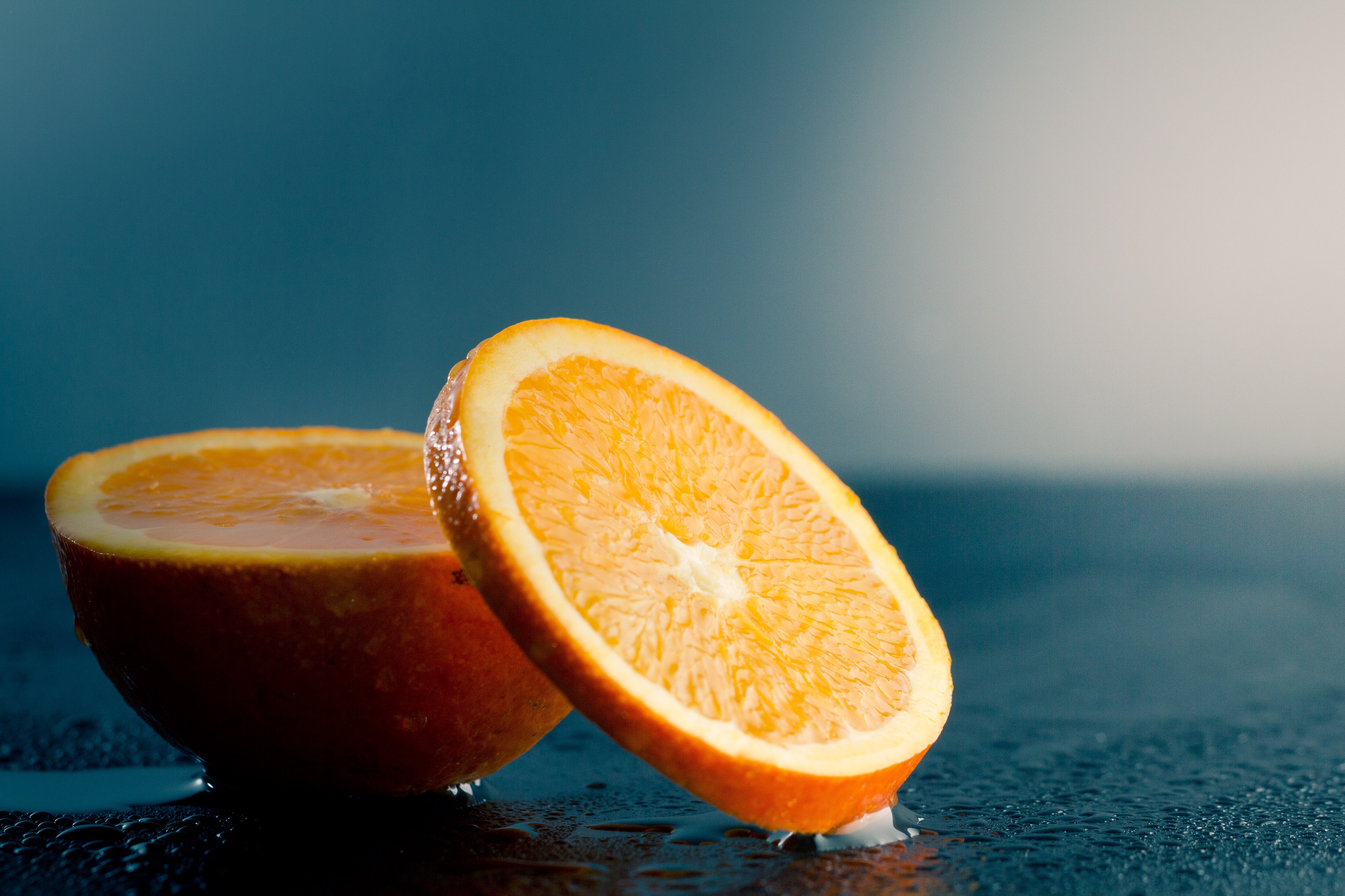 Обои на стол разные. Апельсин Навелин. Цитрус апельсин. Разрезанный апельсин. Сочный апельсин.