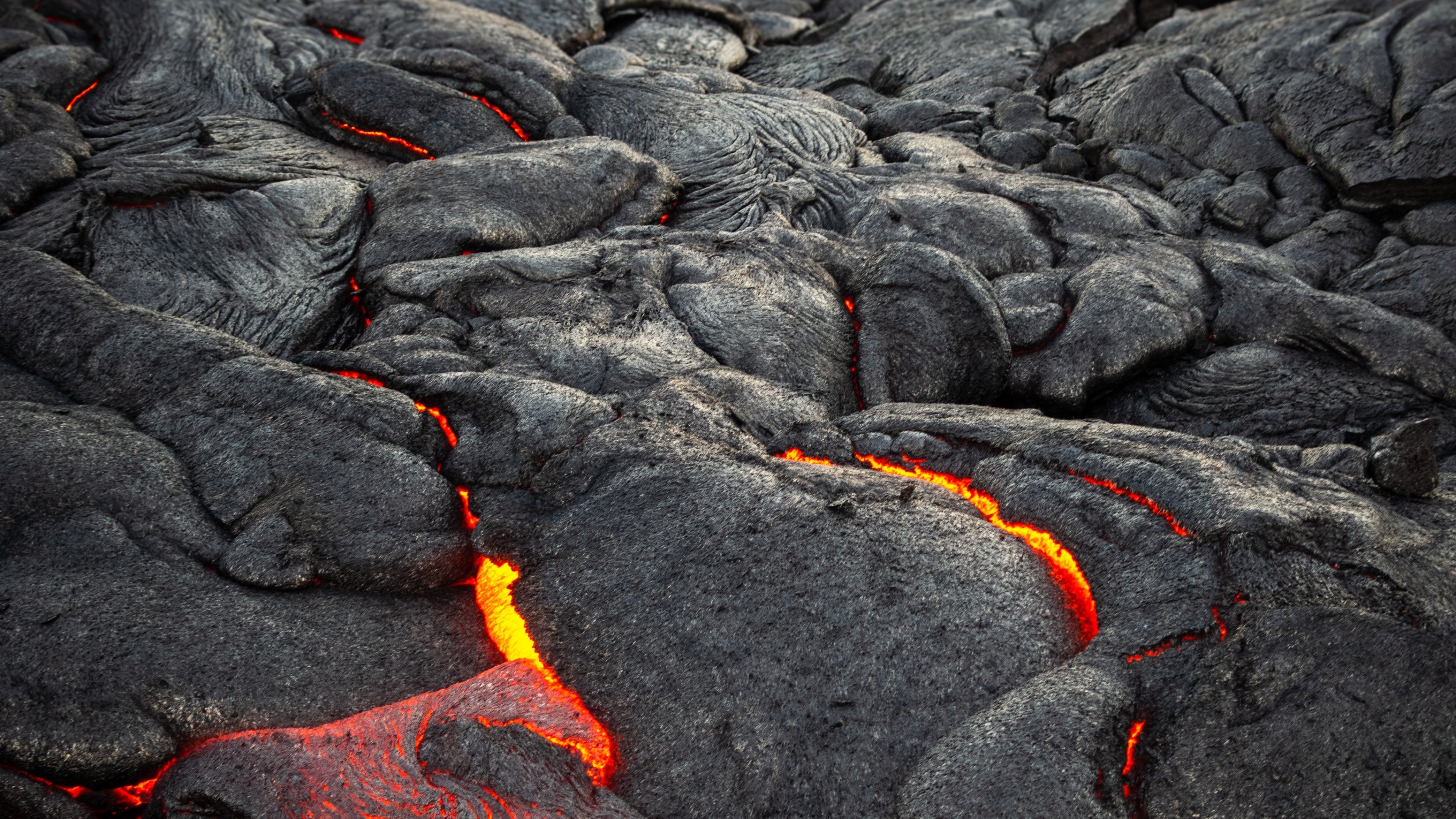 Лава вулканическая Исландия камень