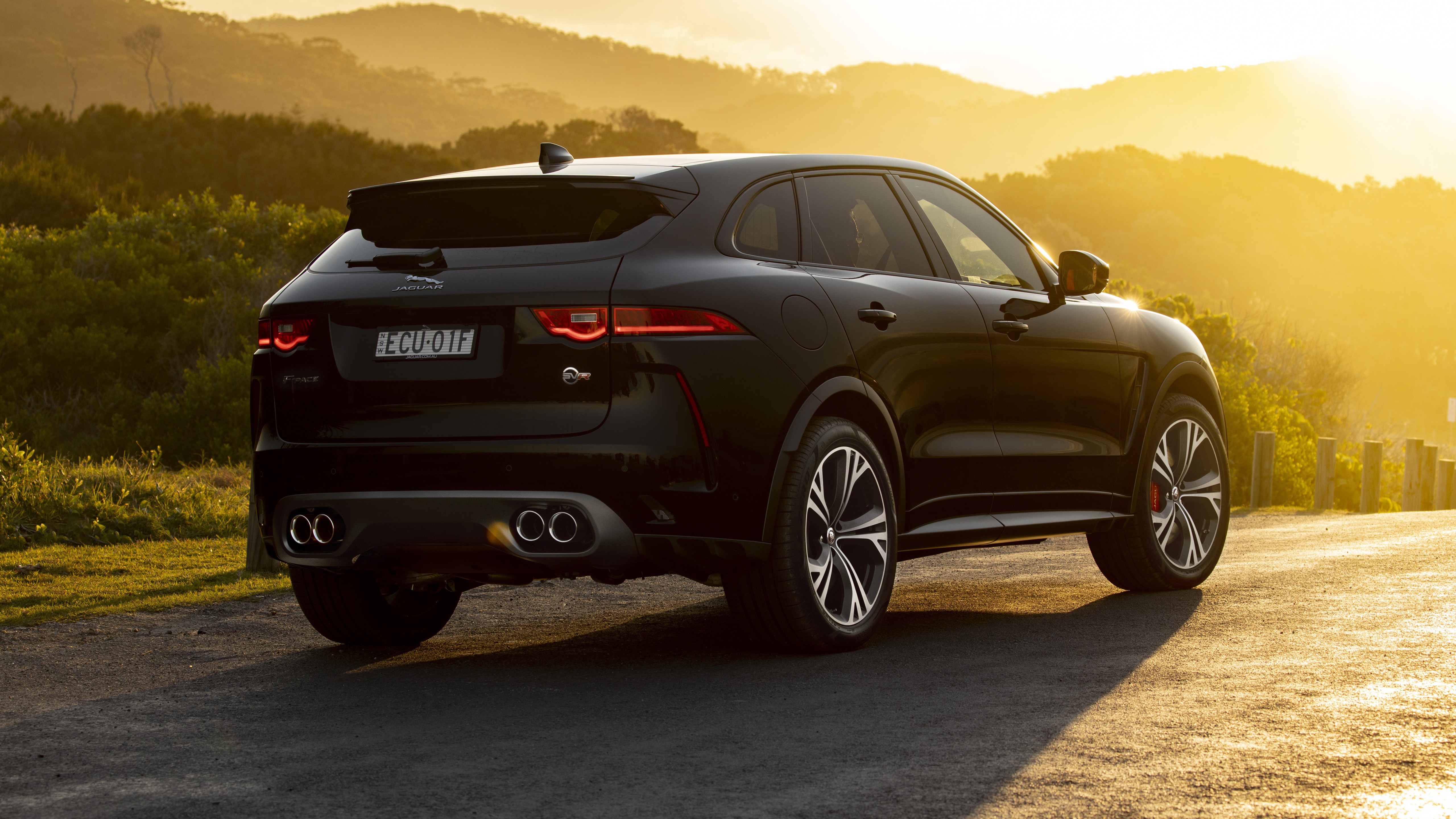 Jaguar f Pace 2022 черный