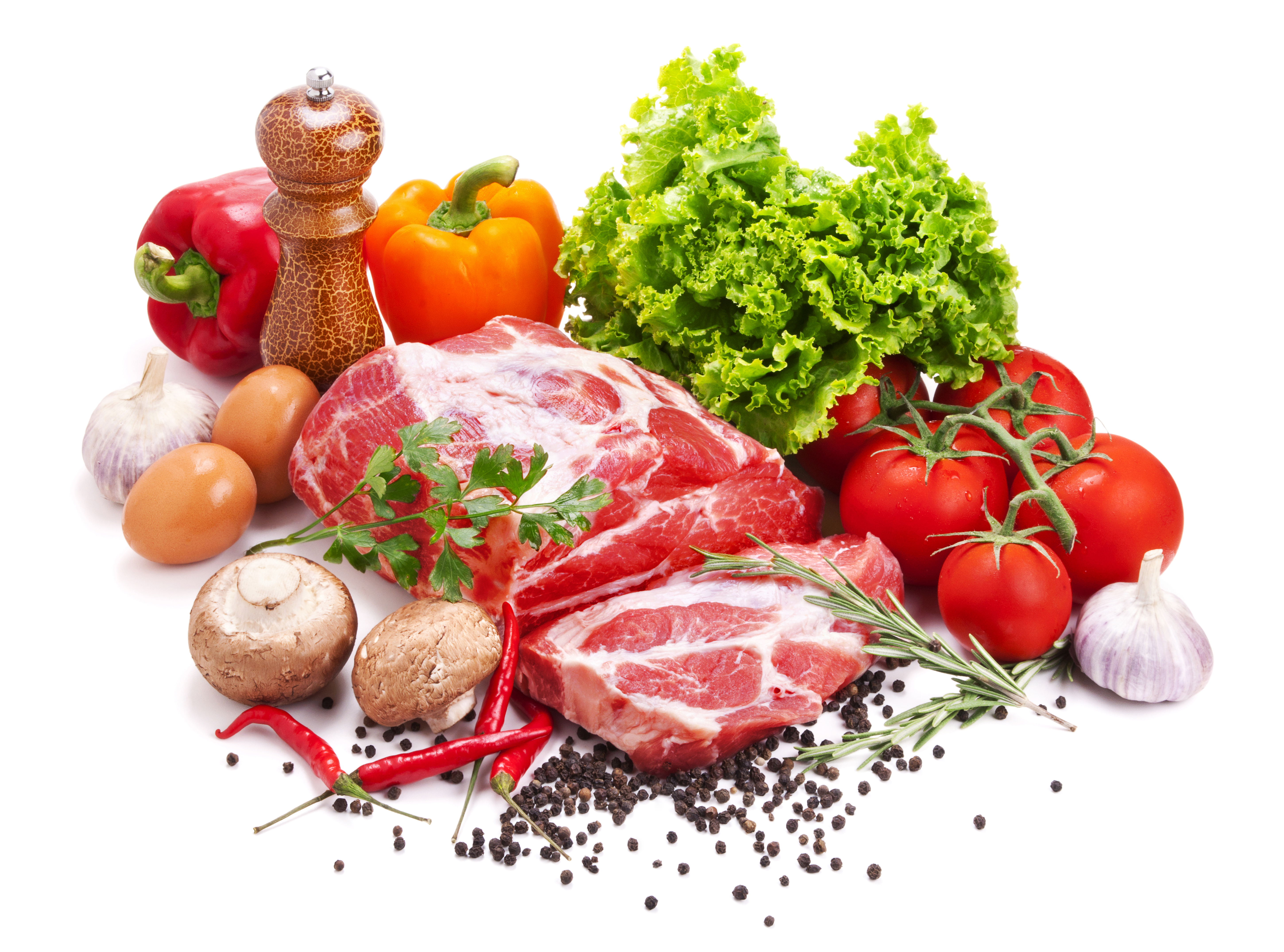 Свежие фермерские овощи. Мясные продукты. Мясо овощи фрукты. Продукты на белом фоне. Мясо с овощами.