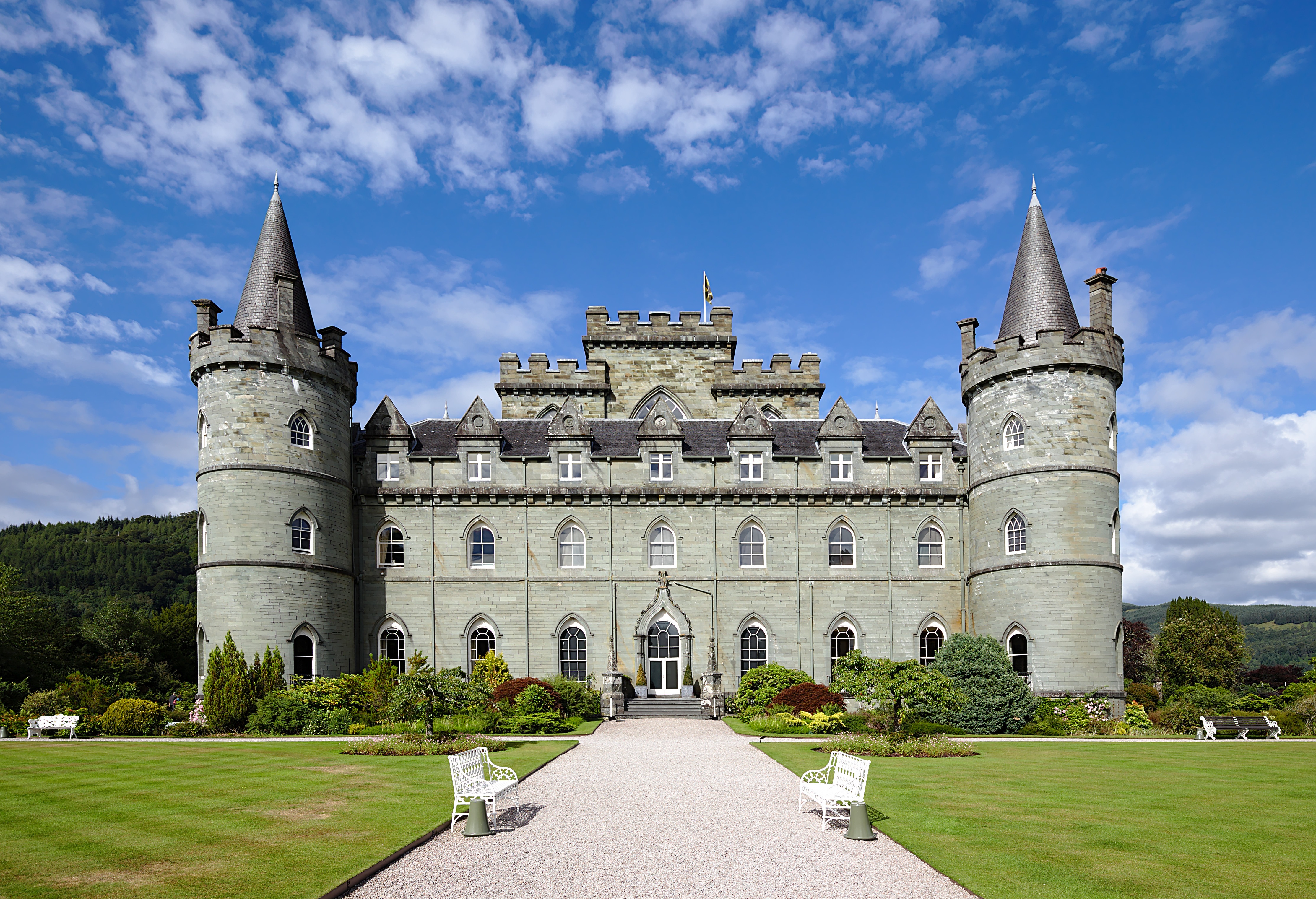 Шотландия англия. Inveraray Castle Шотландия. Замок Кастл Шотландия. Замок Инверари (г. Инверари. Инверэри Касл.