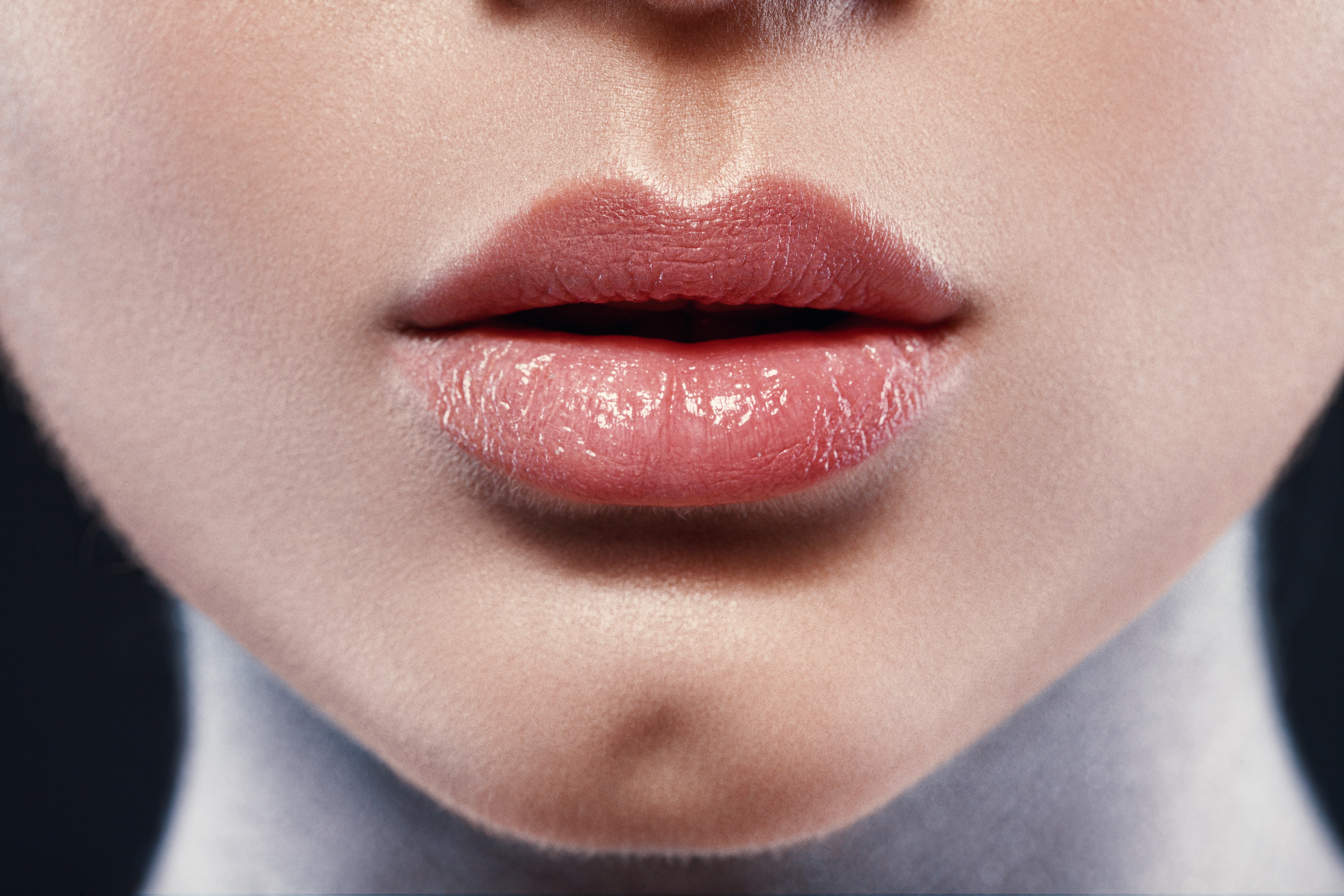 В близи или вблизи как. Красивые губы. Женские губы. Красивые женские губы. Красивые губы девушек.