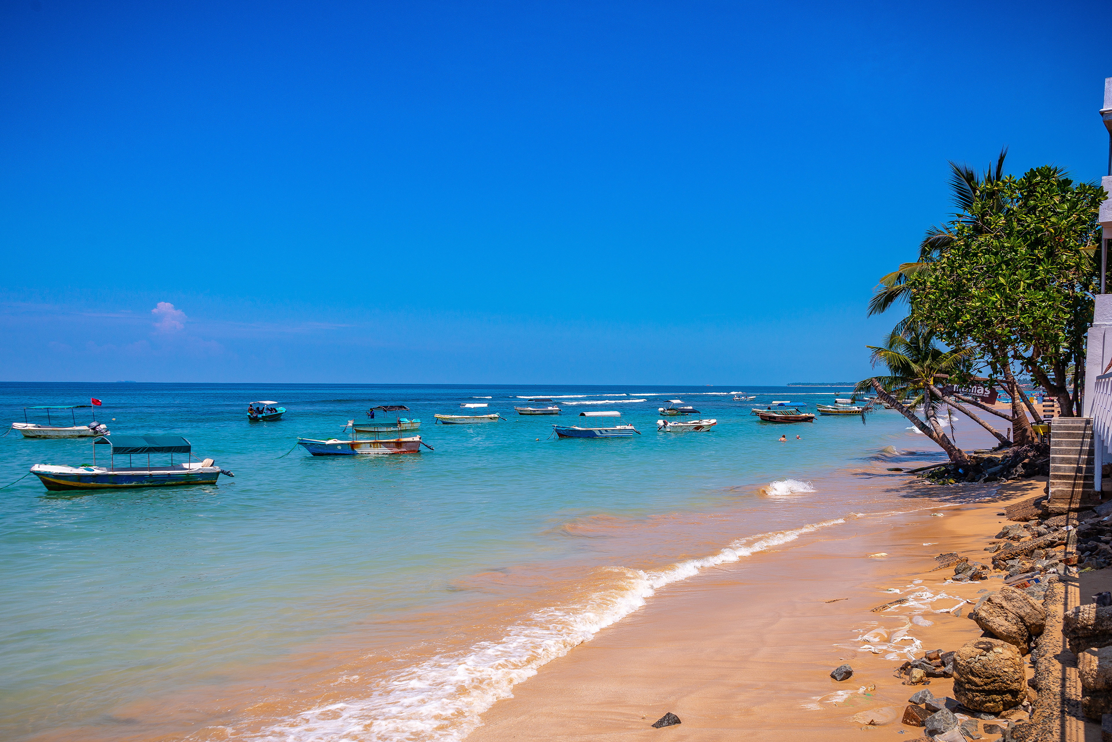 Где находится шри ланка океан. Индийский океан Шри Ланка. Галле Шри Ланка пляжи. Тринкомали Шри Ланка. Тангалле Шри Ланка.