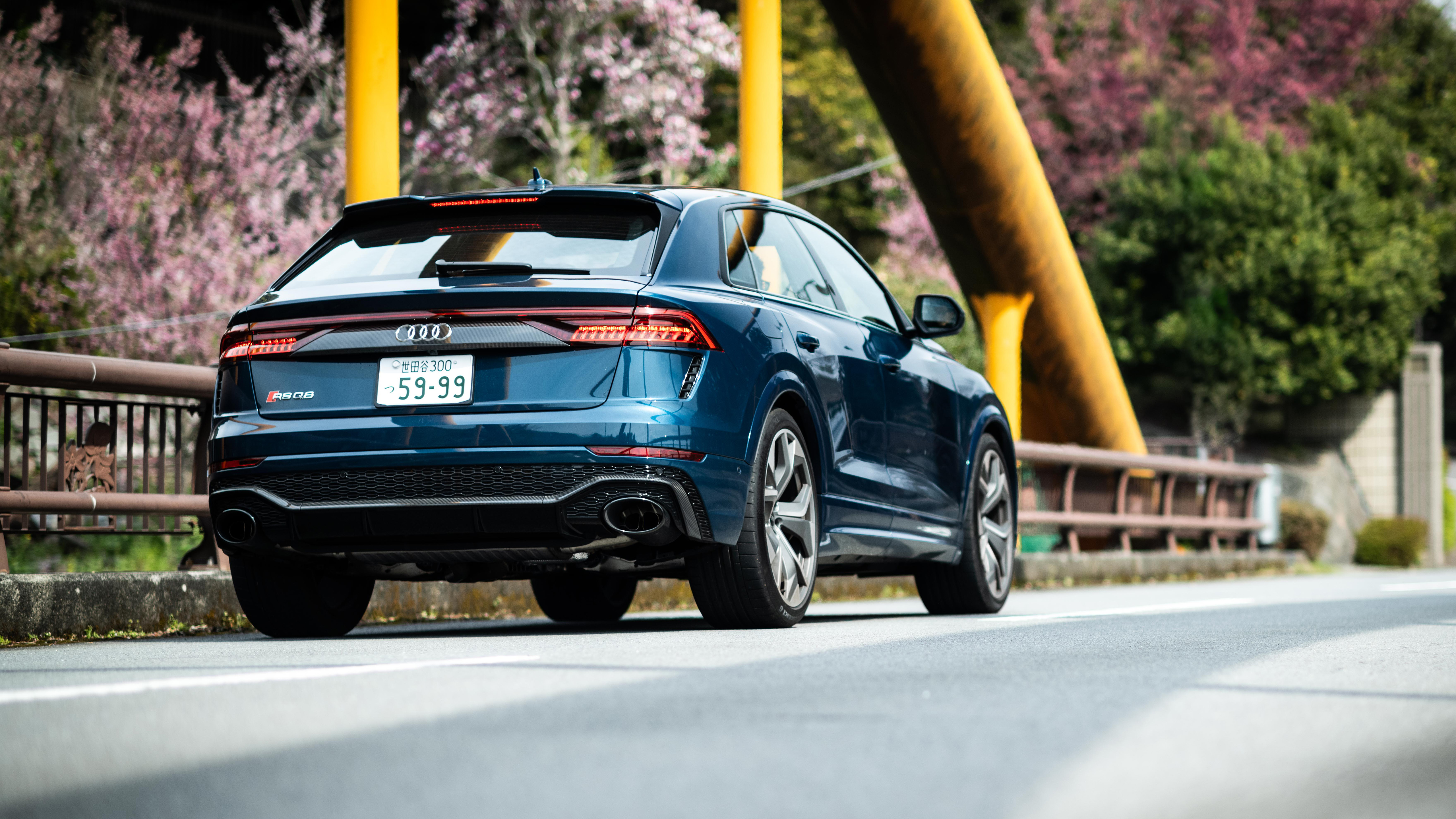 Audi q8 сзади