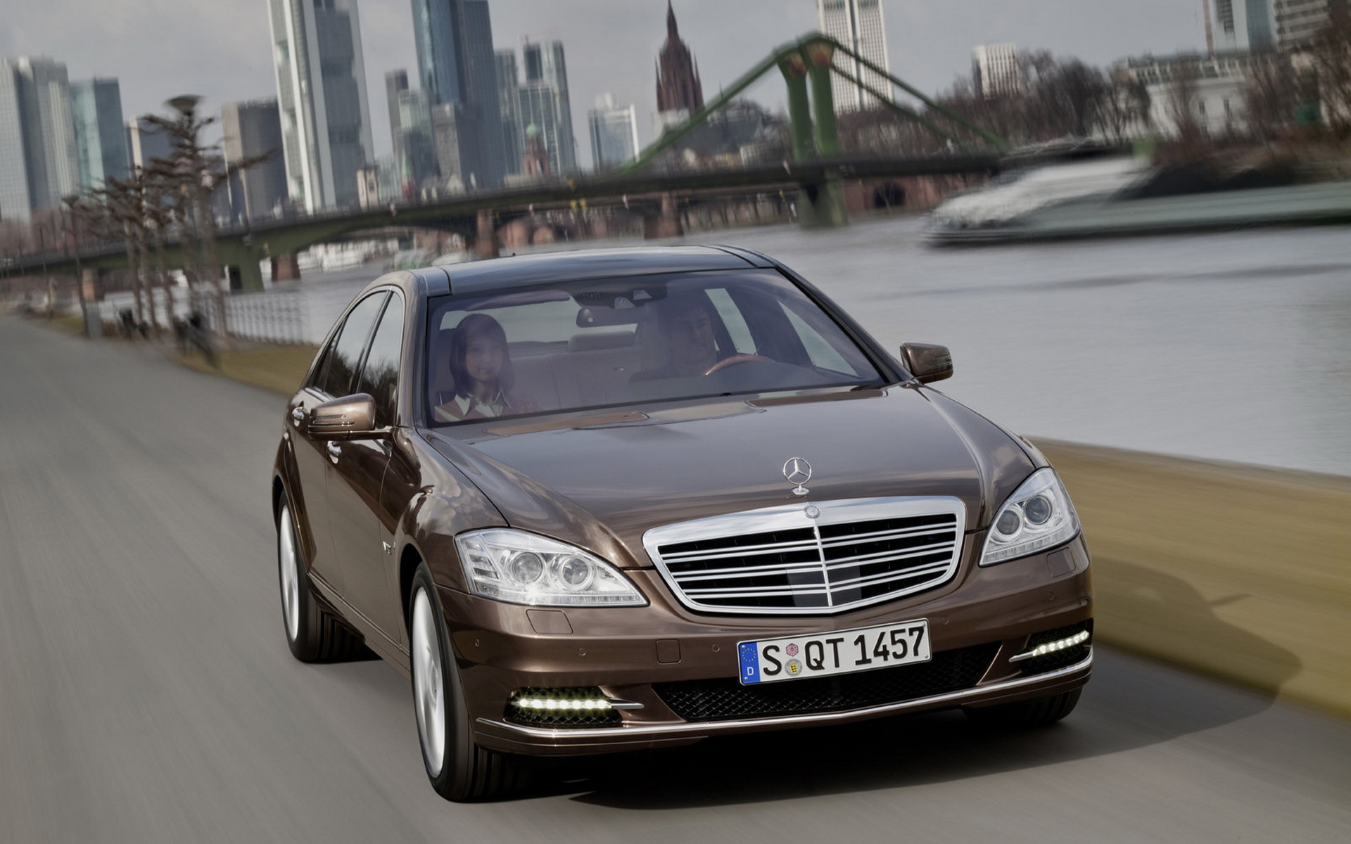 Mercedes Benz s600 w221