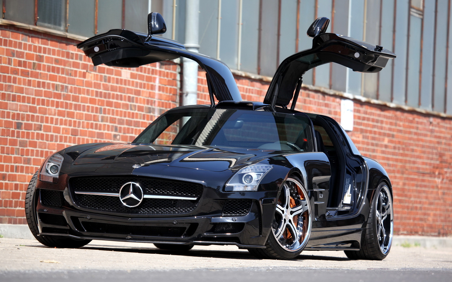 Mercedes SLS AMG Roadster Pink