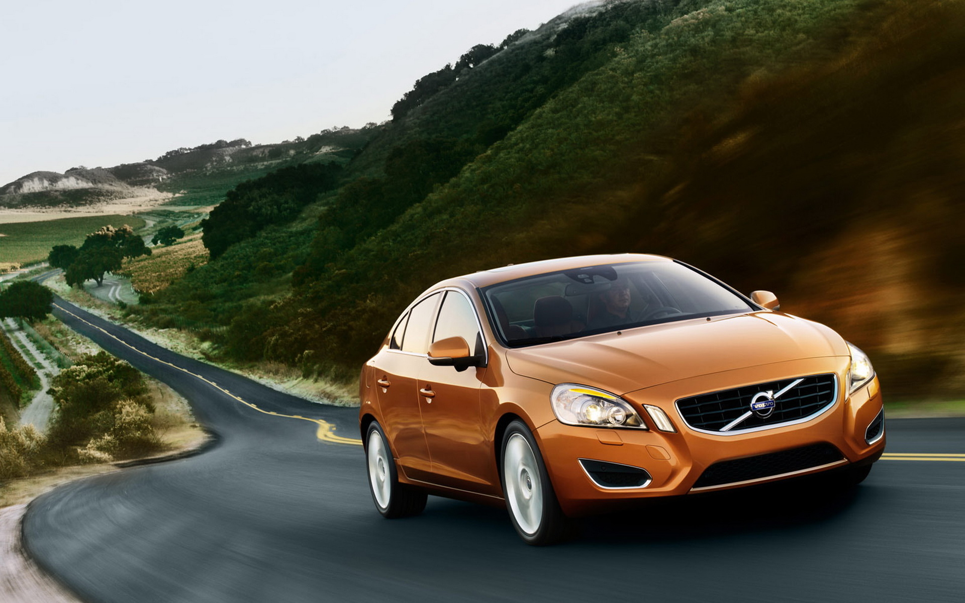 Volvo s60 Orange