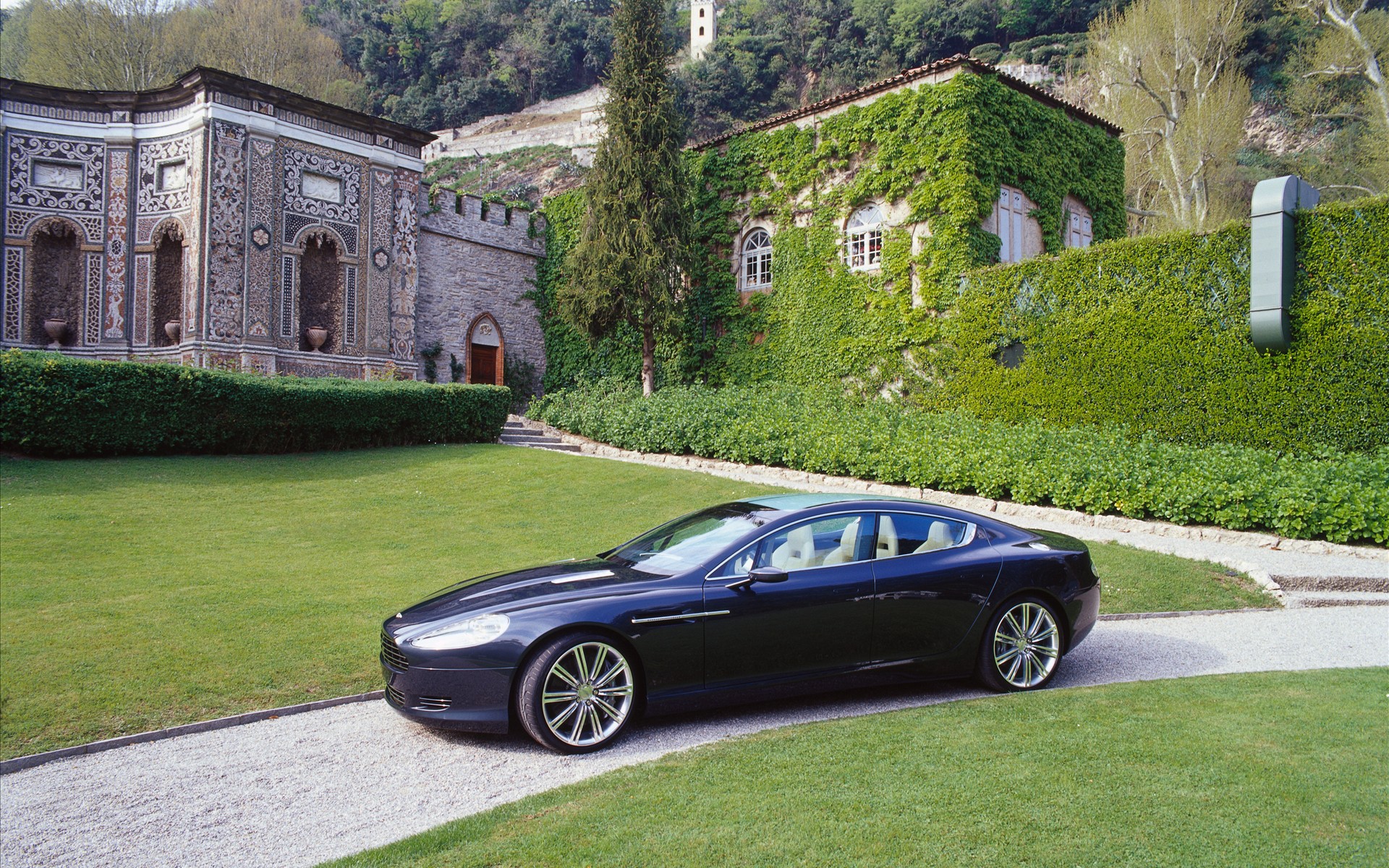 aston martin rapide