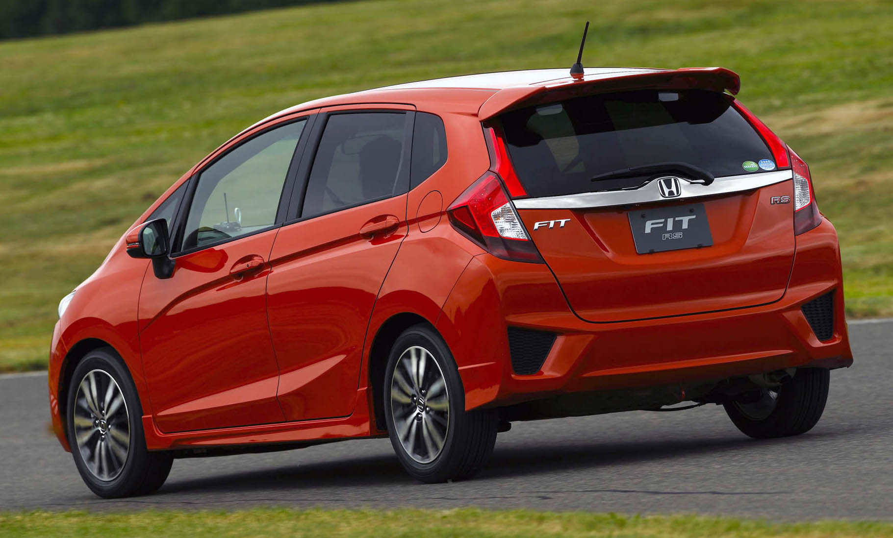 Зонда фит. Honda Fit 2014. Хонда фит РС 2015. Хонда фит РС 2014. Honda Fit RS 2015.