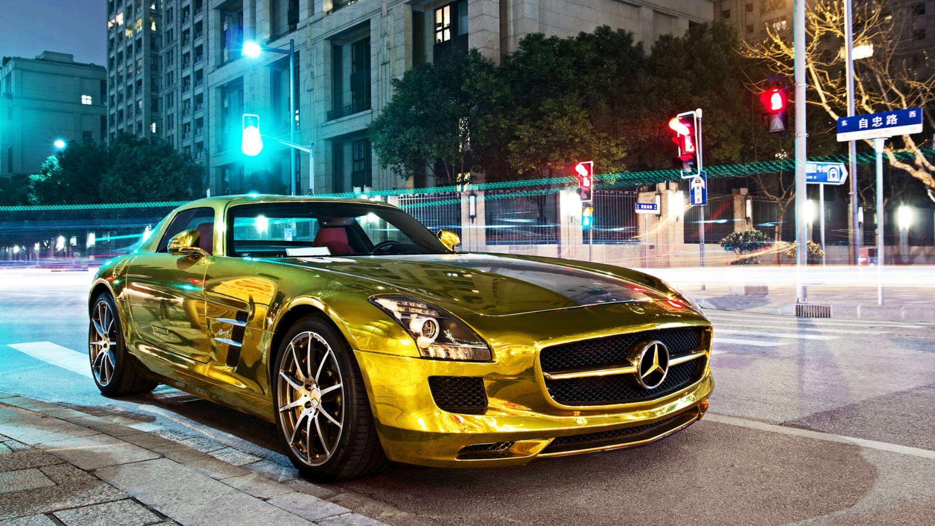 Gold машины. Золотой Mercedes-Benz SLS AMG.. Мерседес АМГ золотой. Mercedes Benz SLS AMG 2022. Мерседес АМГ золото.