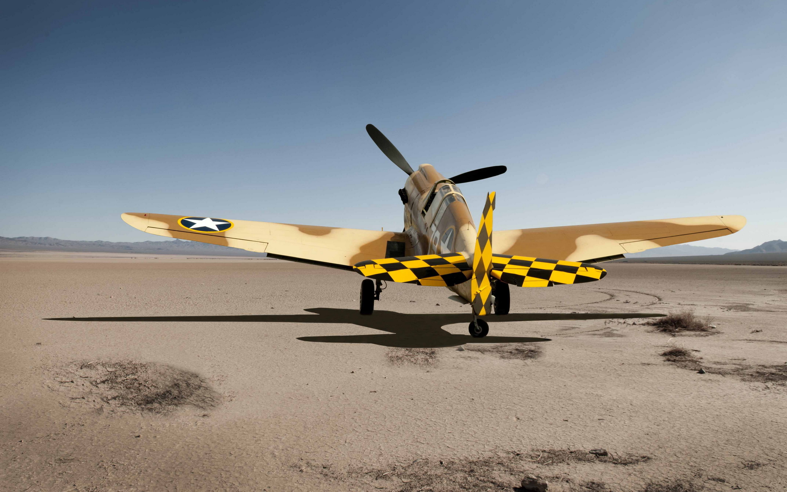 Самолет В Пустыне