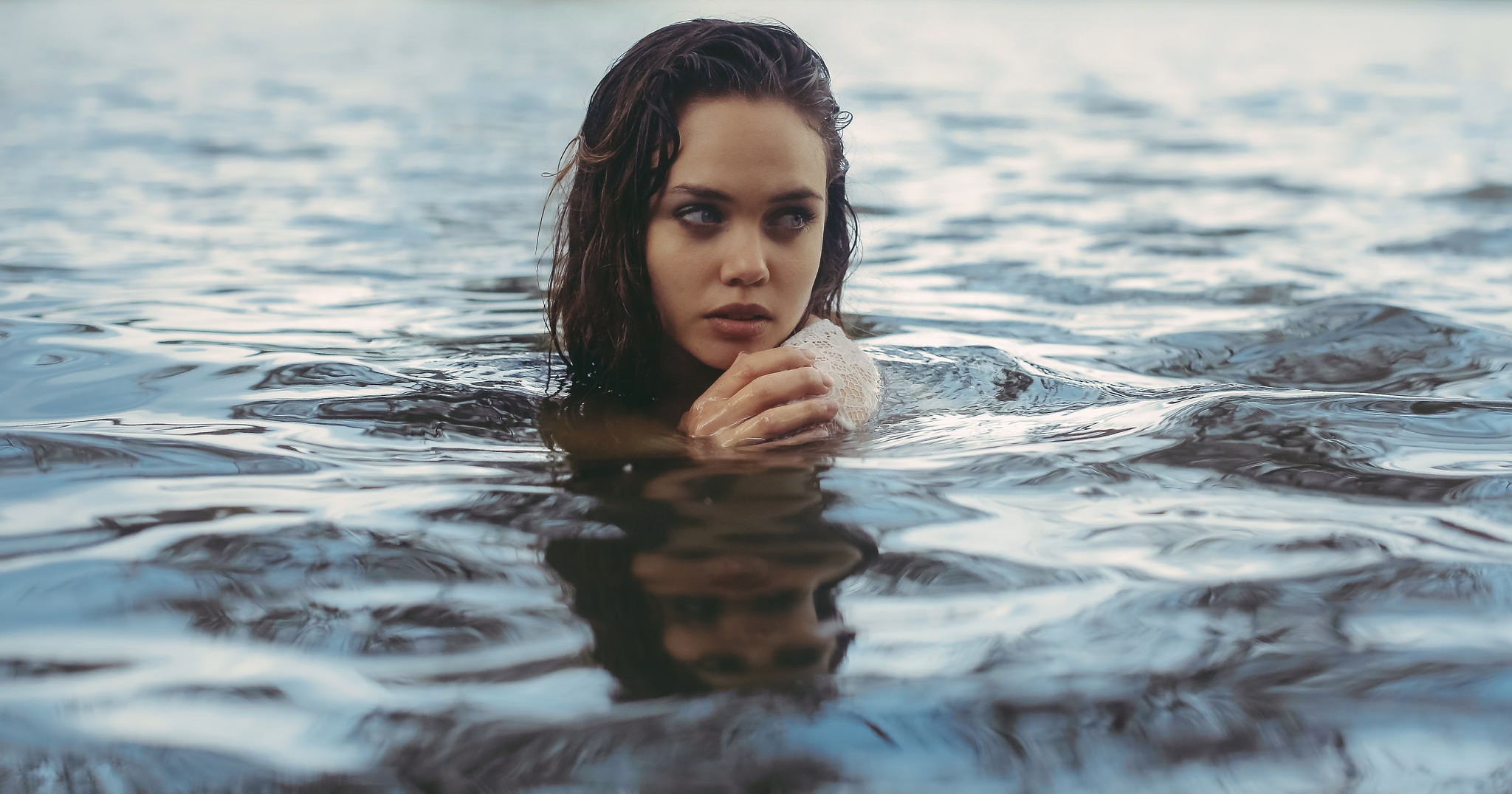 голые девочки в холодной воде фото 4