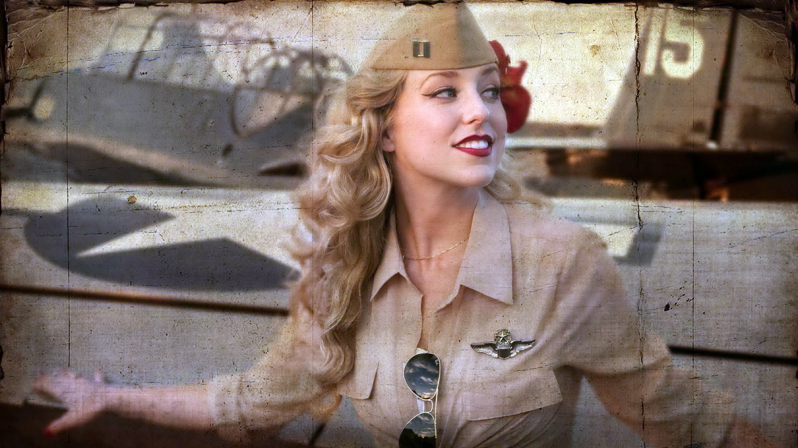 Блондинки в военной форме фото