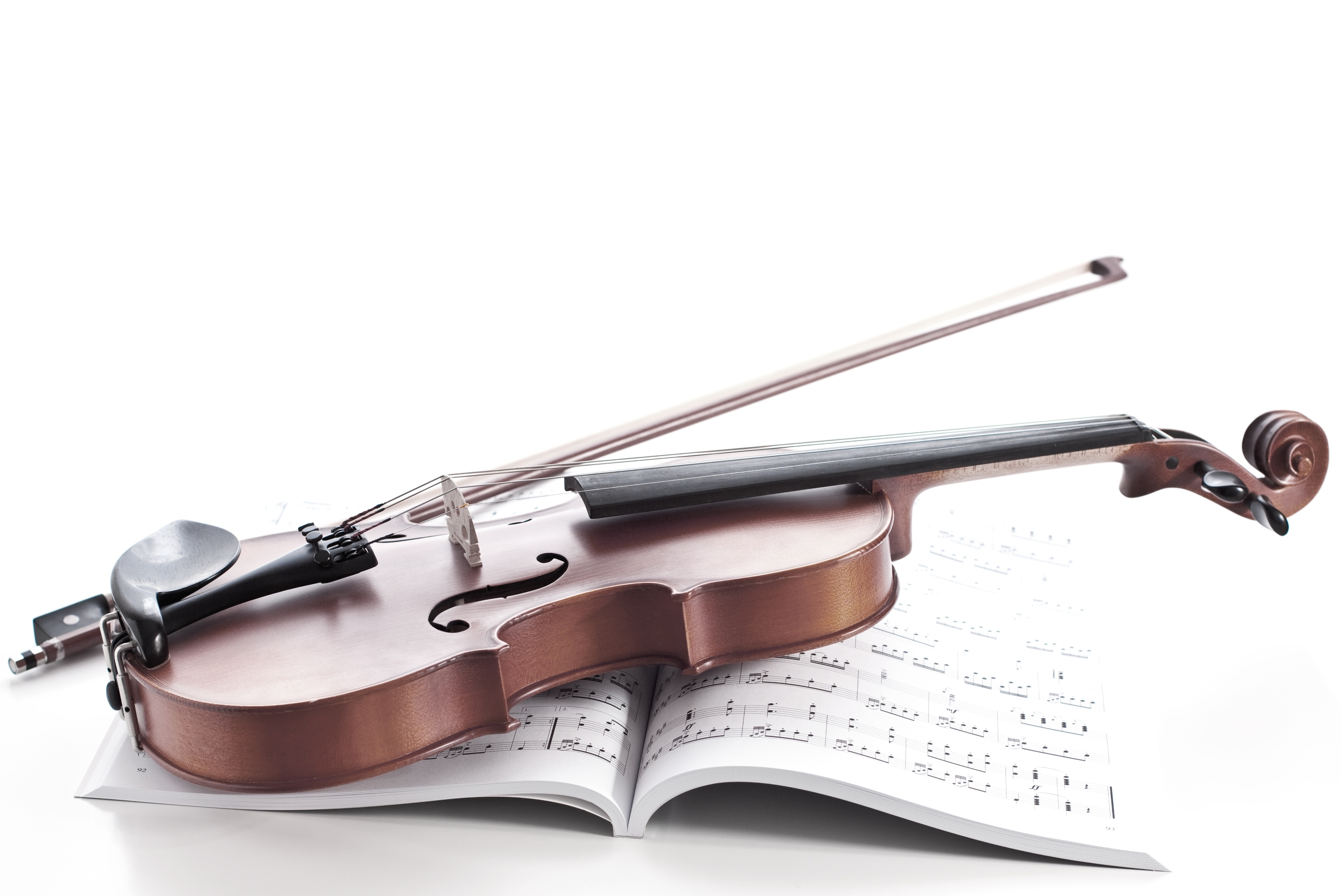 Triangel violin. Скрипка. Классические музыкальные инструменты. Музыкальные картинки. Изображение скрипки.
