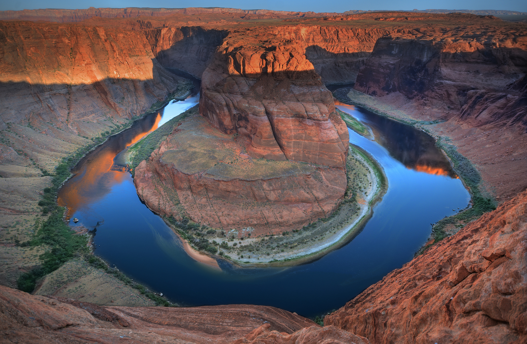 Крупнейшая северная река материка. Каньон реки Колорадо. Ущелье реки Колорадо. Гранд каньон и река Колорадо. Штат Аризона природа.