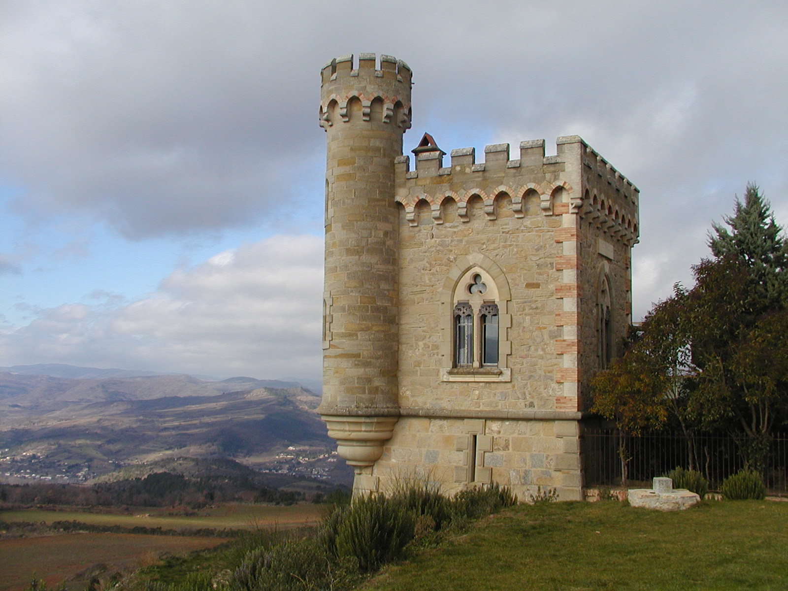 Замок Марфино башня