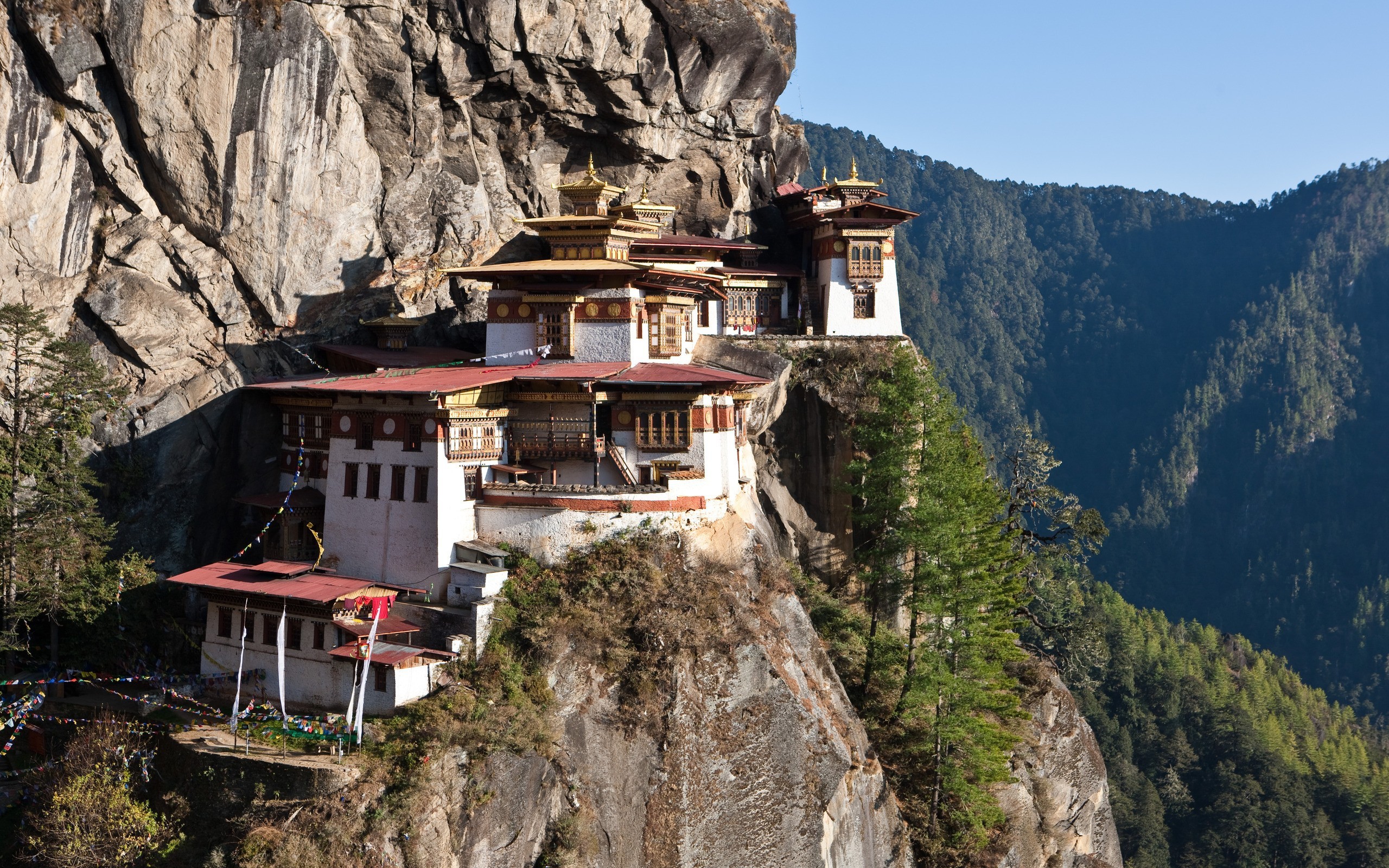 монастырь в тибете