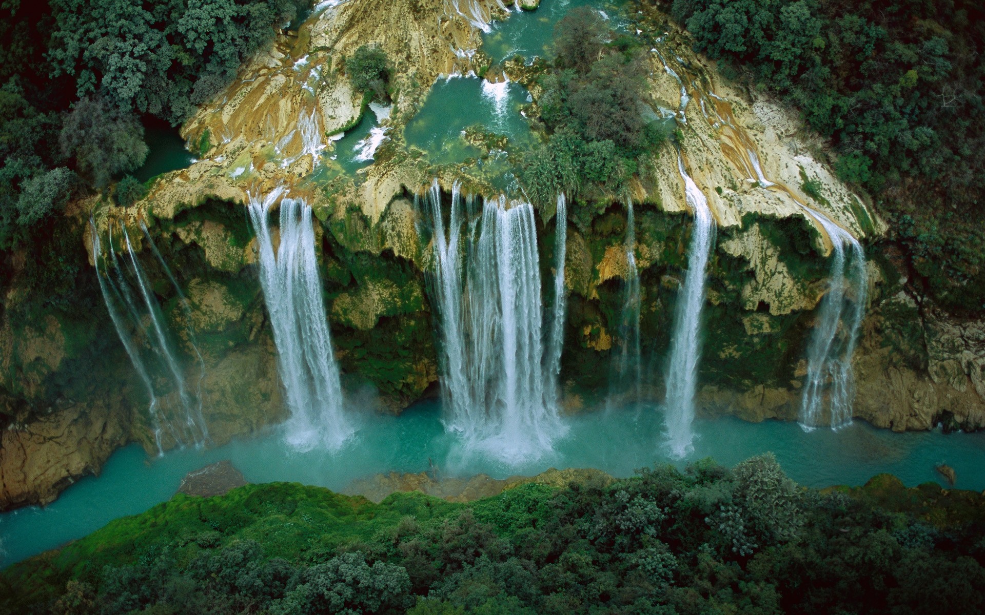 Мексиканский водопад